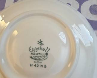 Homer Laughlin Eggshell Nautilus China Set second image