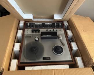 TEAC A ReeltoReel Tape Recorder third image