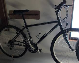 Trek Mountain Track Mountain Bike