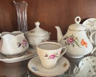 Floral Motif Porcelain Tea Set