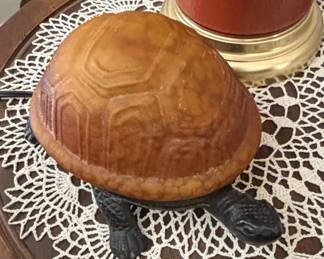 Tiffany Style Amber Turtle Lamp