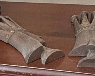 Victorian Eastlake Walnut Parlor Table with Carved Base second image