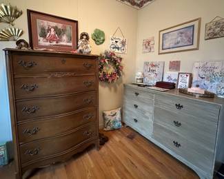 Vintage Dresser / Chester Drawer