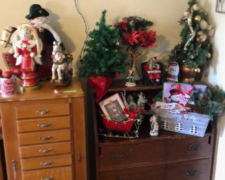 Jewelry Stand, dresser