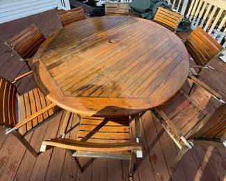 Beautiful Teak Round Outdoor Dining Table with 8 Chairs