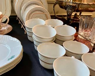 Heinrich “Flammgold” china set