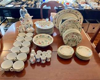 Heinrich (Villeroy & Boch) “Indian Summer” china set