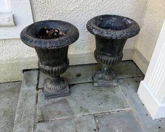 Pair of Urns