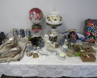 Antique Gone With the Wind lamps, Belleek, steins and more