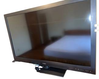 46" Insignia TV 1080p LED HDTV 4 HDMI +Remote