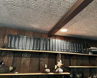 BOOKS ON LOADING SHELLS