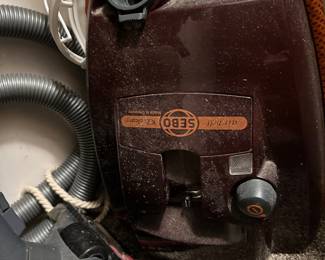 SEBO VACUUM