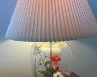 Pair of retro style lamps