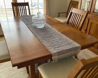 Awesome Amish Dining Table w/6 Chairs & Leaf