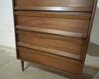 Mod Bedroom Chest