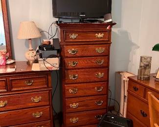 Lingerie chest - part of the Lexington bedroom furniture pieces