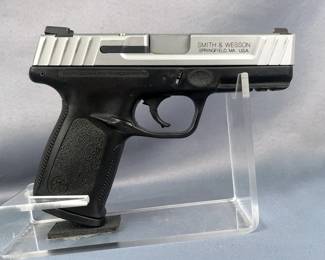 Smith & Wesson SD40 VE .40 S&W Pistol SN# HEY3203