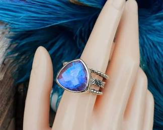 Sajen Sterling Silver Rainbow Lavender Quartz Trillion Cut Gemstone Ring  Size 10.5  14.21 Grams