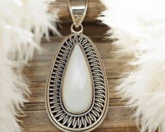 Suarti BA Sterling Silver Mother Of Pearl Pendant Large  20.21 Grams
