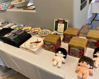 Ceramic Christmas mugs and plates