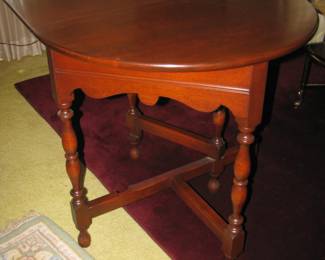 Drop leaf side table with leaf up