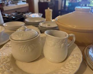 dishware set