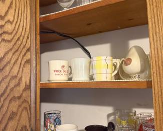kitchen mugs, glasses