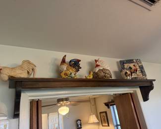 Beautiful rooster collection, several cookie jars