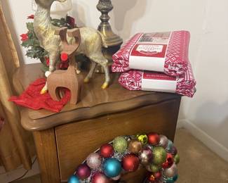 Christmas decor, wreaths, vintage end table and brass lamp