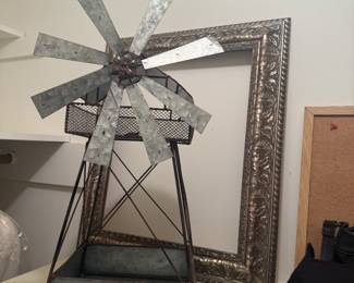 metal decor, frames