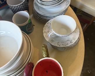dishware, watermelon cups