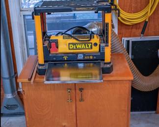 DeWalt 733 Planer + cabinet 