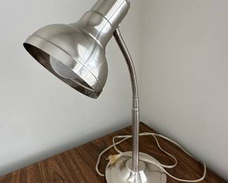 Desk lamp