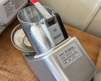 Ice shaver
