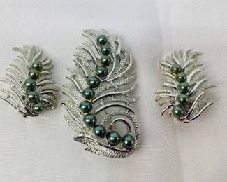 Vintage Sarah Coventry Jewelry Set