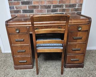 Vintage Waterfall Desk Chair