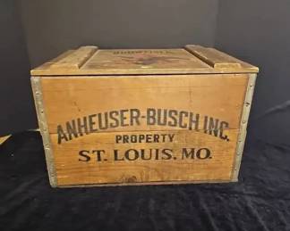 Budweiser Lidded Crate