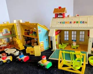 014 Vtg 1970s Playskool House School with Accessories