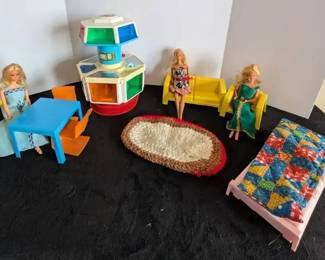 Vtg 1970s Barbie Karosel Kitchen Untested with Three 1960s Barbies Furniture