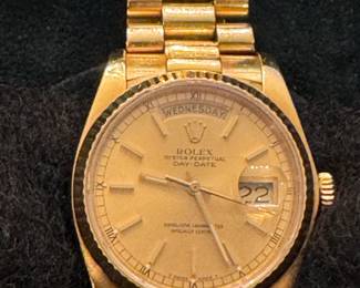 18K Rolex Day-Date President Gold Watch Vintage Automatic Champagne Dial
