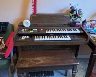 Organ in great working condition 