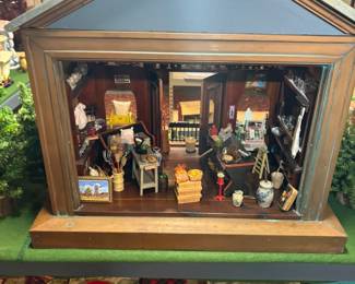 doll houses including Lawbre 