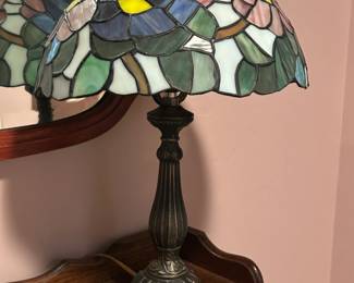 Tiffany style lamp. 