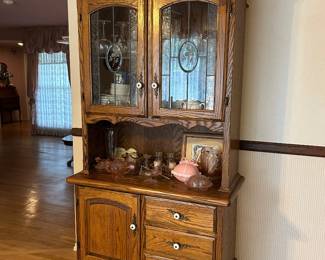 Beautiful oak hutch