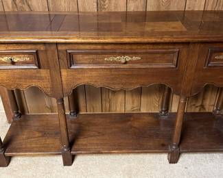 Vintage sideboard 