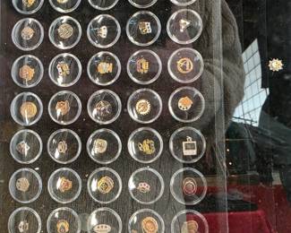 Assorted Gold jewelry 