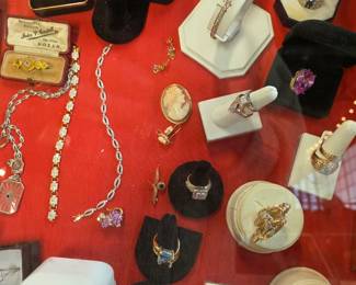 Assorted Gold jewelry 