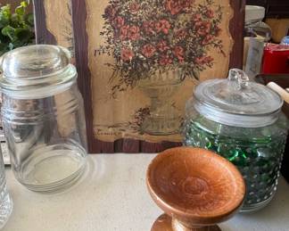 VINTAGE FLORAL WALL HANGINGS