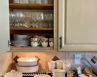 CORNING COVERED CASSEROLE DISHES , GLASSWARE