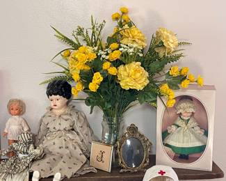 VINTAGE DOLLS